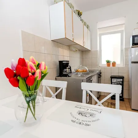 Silente Cozy Place With Free Parking Daire