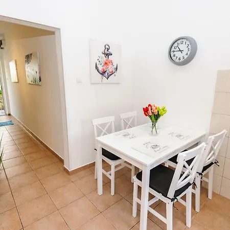Daire Silente Cozy Place With Free Parking Šibenik