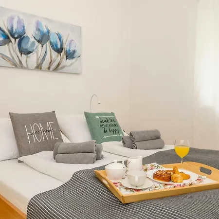 Silente Cozy Place With Free Parking *