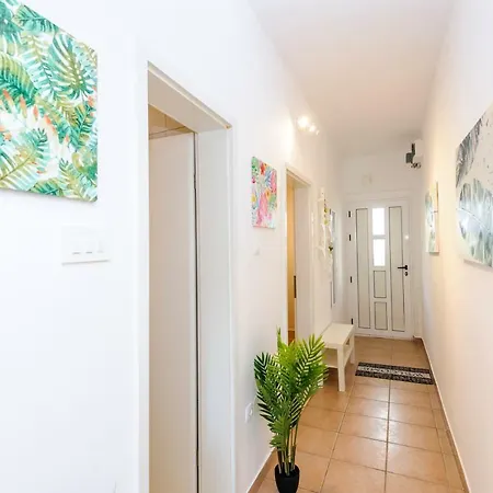 Daire Silente Cozy Place With Free Parking