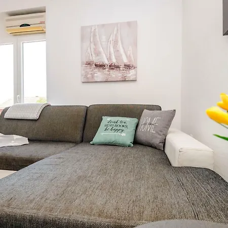 Daire Silente Cozy Place With Free Parking