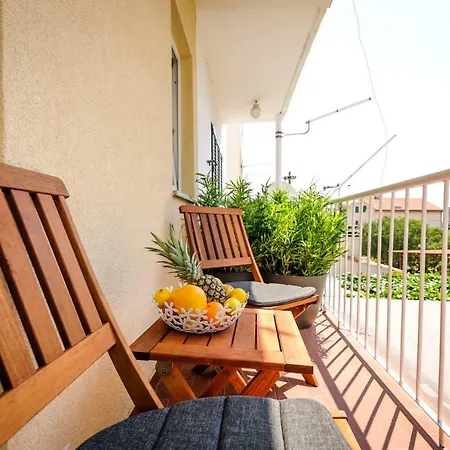 Silente Cozy Place With Free Parking Daire