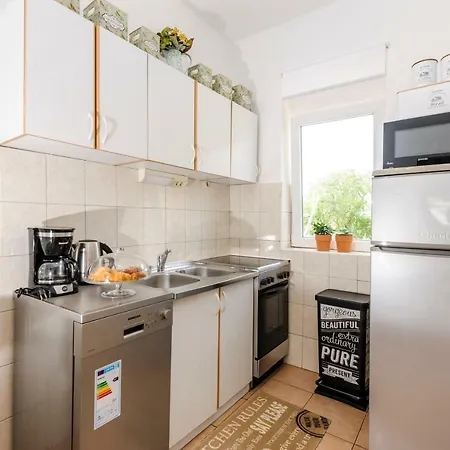 Daire Silente Cozy Place With Free Parking Šibenik